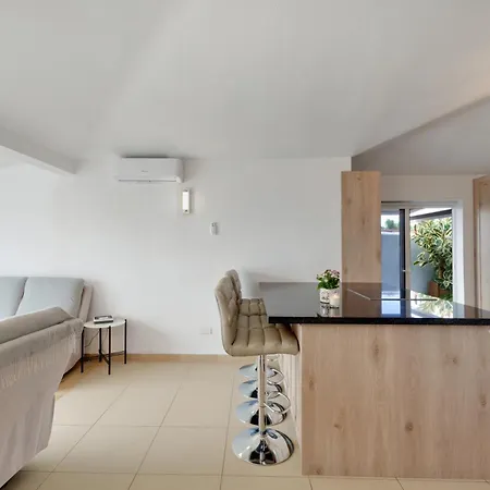 Casa Zara Willa