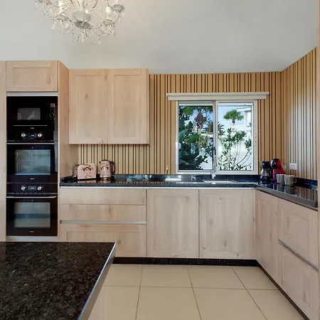 Casa Zara Willa